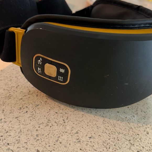 OSITO Rechargeable Eye Massager with Heat for Dry Eye with Vibration to Refresh - Picture 8 of 9